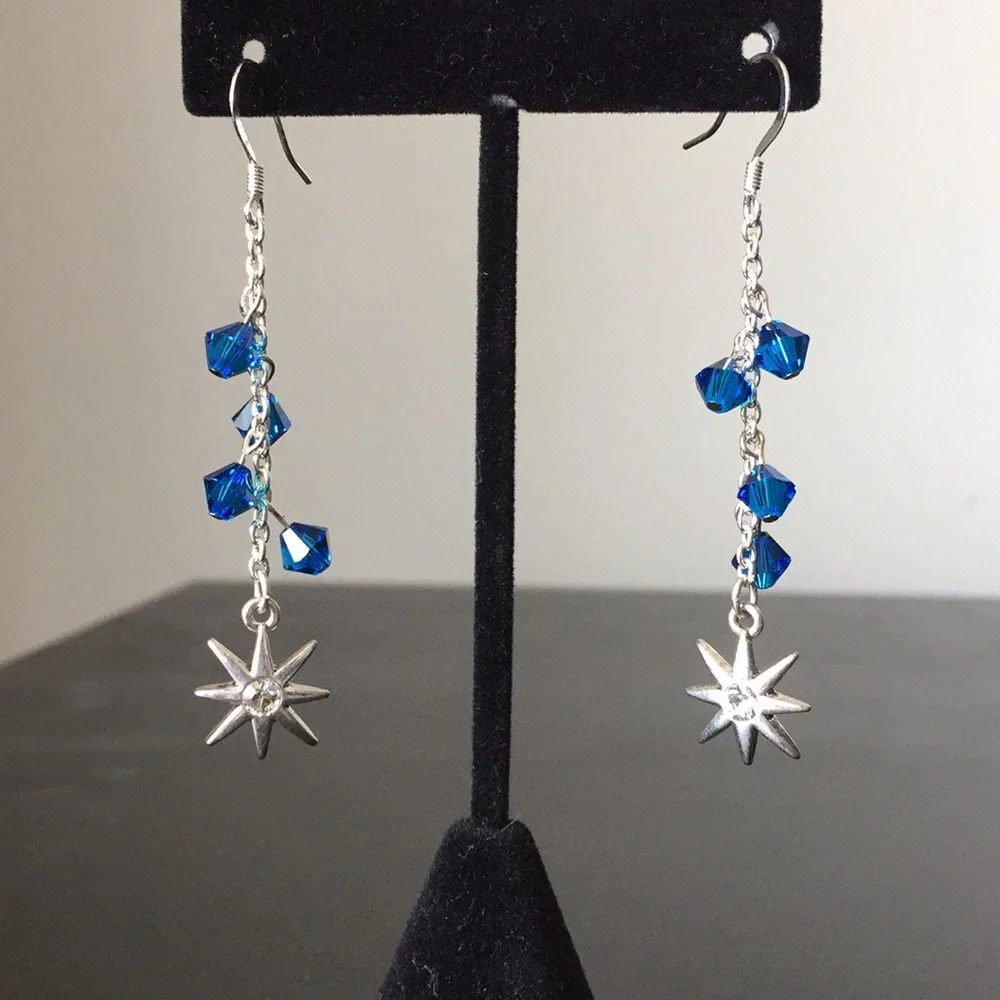 Crystal Star/Snowflake Earrings - Picture 4 of 4